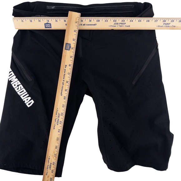 Bombsquad Mens 32 Mountain Bike Shorts Black Ratchet Waist MTB Cycling Trail - Picture 7 of 8